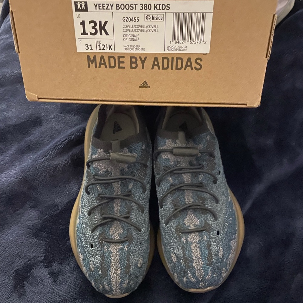 The latest Adiddas Yeezys. Only been worn once. No ware and tear at the bottom.